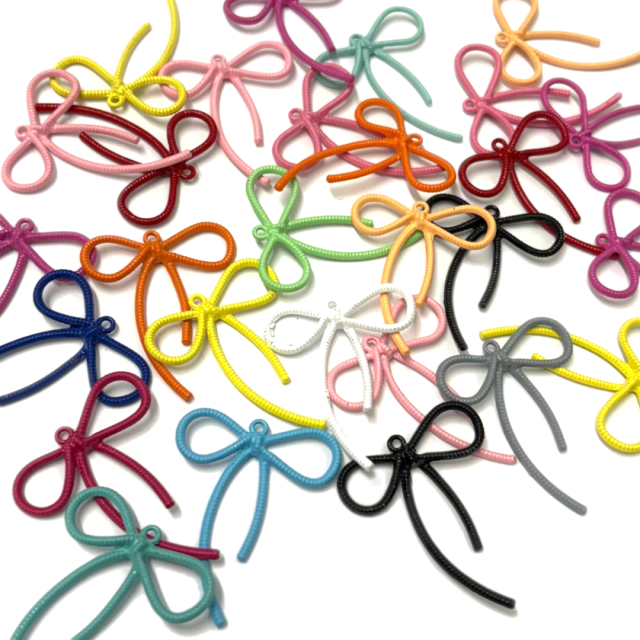 DIJE ESMALTADO MOÑAS 45X36MM - SURTIDOS