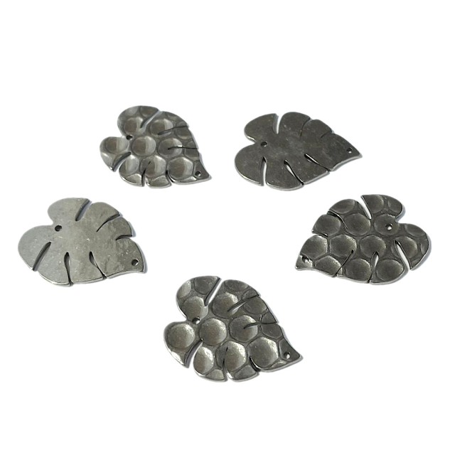 DIJE HOJA DOBLE AGUJERO 24X18MM - ACERO