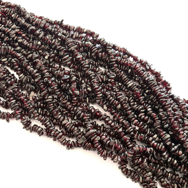 PIEDRA ESCALLAS GRANATE