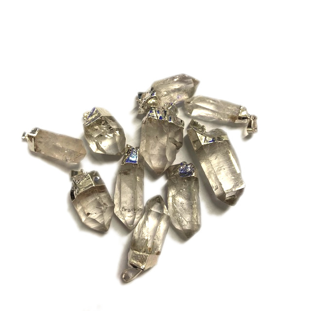 PIEDRAS ELECTRO PICO CUARZO CRISTAL (2.5-3.5CM APROX) ANTES $145