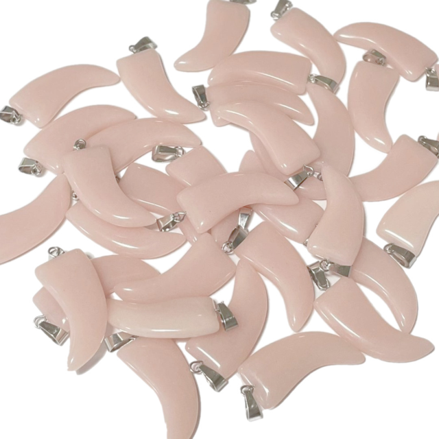 DIJE DE PIEDRA COLMILLO 33X15CM - ROSADO (TEÑIDA)