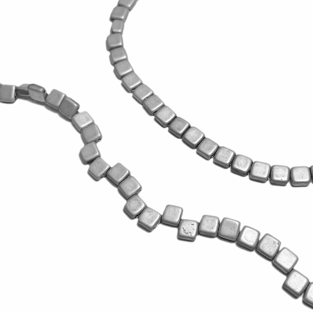 CRISTAL CHECO CUADRADO DOBLE AGUJERO 6MM PLATEADO (X TIRA)