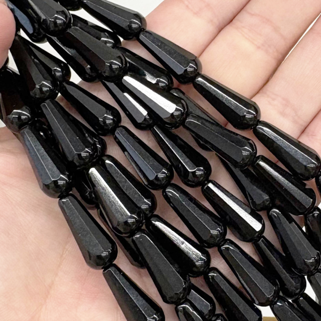 CRISTAL CHECO NEGRO LAGRIMA 20X8MM (X TIRA)