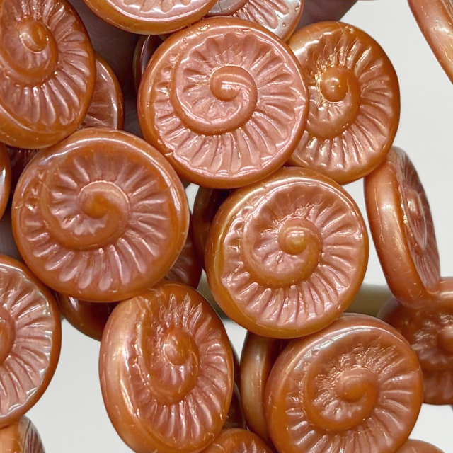 CRISTAL CHECO COBRE CARACOL 19MM (X TIRA)