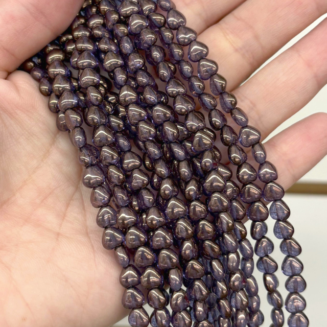 CRISTAL CHECO VIOLETA CORAZON 6MM (X TIRA)
