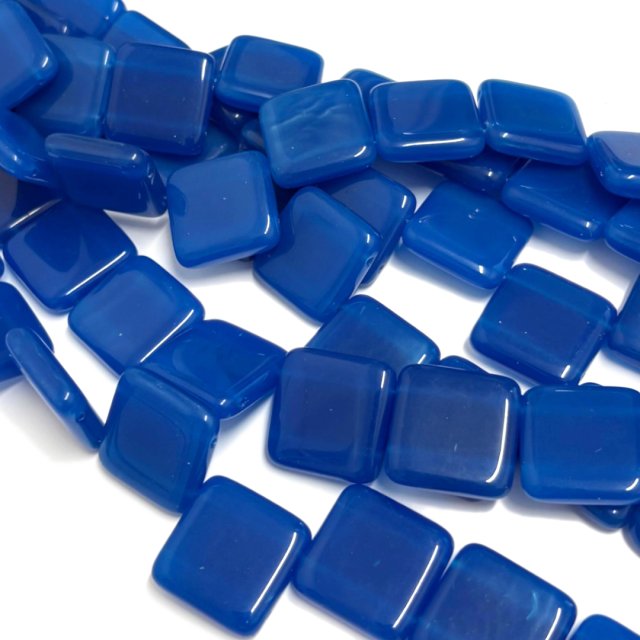 CRISTAL CHECO AZUL CUADRADO 20MM (X TIRA) - DOBLE AGUJERO