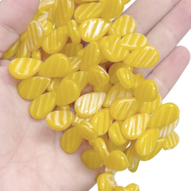 CRISTAL CHECO AMARILLO LAGRIMA 18X11MM (X TIRA)