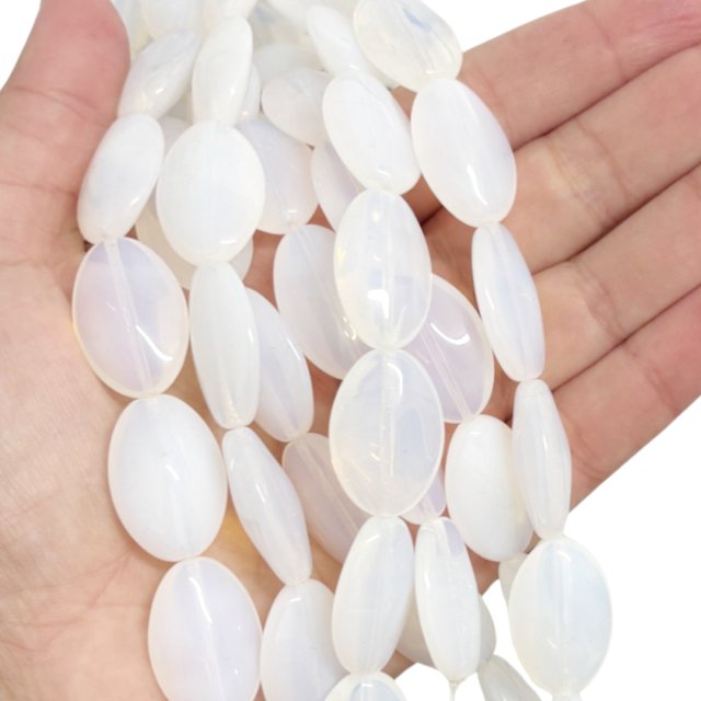CRISTAL CHECO BLANCO OPALINA OVAL BL08 23X16MM (X TIRA)