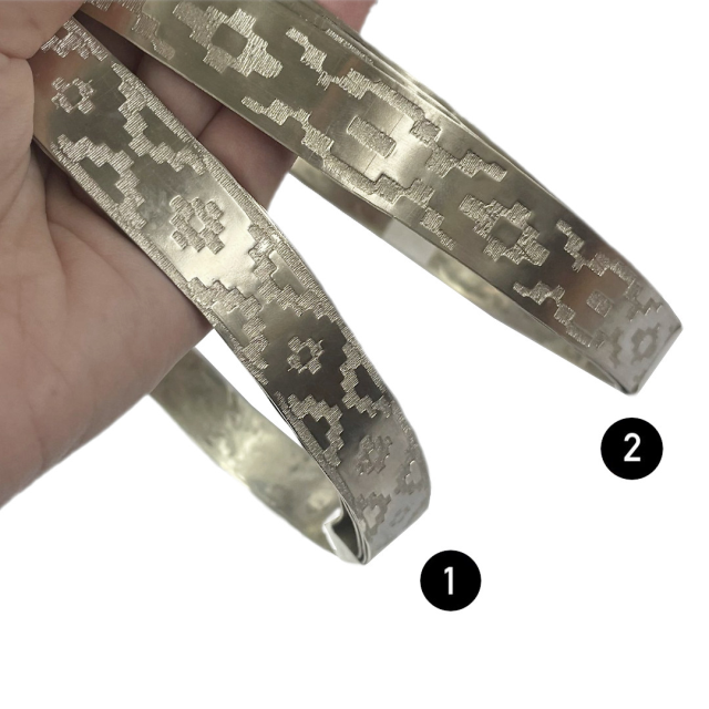 FLEJE ALPACA GUARDA PAMPA 0.9X20X2000 (1M = 0.150KG)