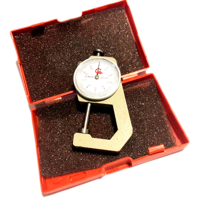 CALIBRE PARA GEMAS (CAJA ROJA)