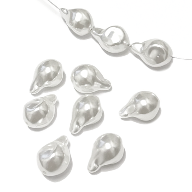 PERLAS PLASTICO FORMA IRREGULAR 20X14MM