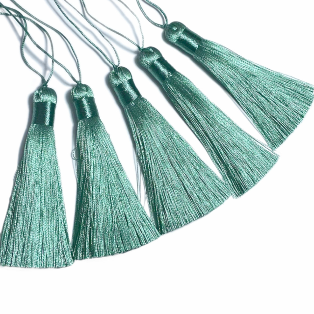 BORLAS DE SEDA 85MM APROX - VERDE
