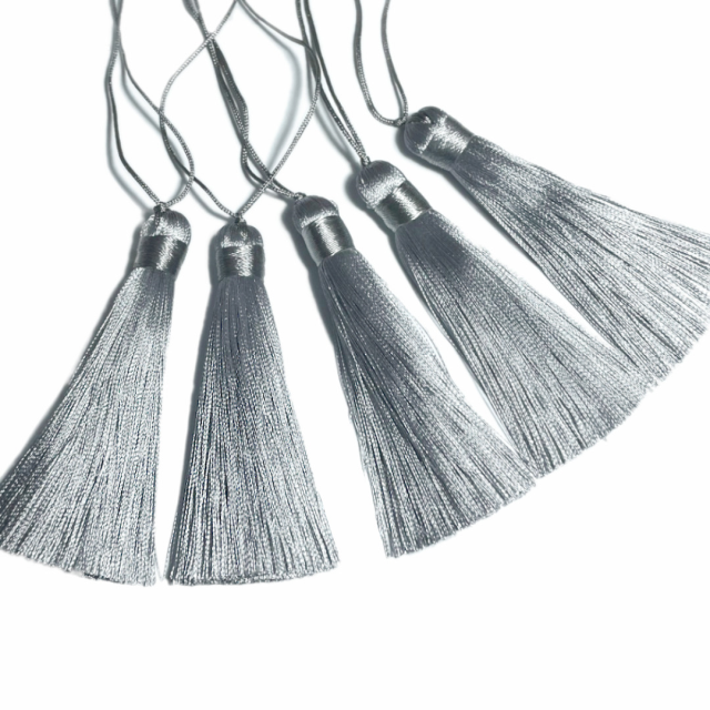 BORLAS DE SEDA 85MM APROX - GRIS