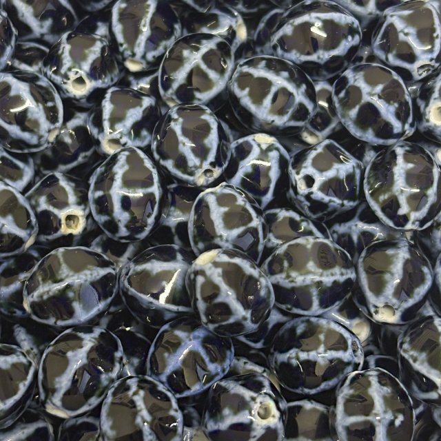 CERAMICA CALABAZA ROMBO 16X14MM - NEGRO Y LAVANDA