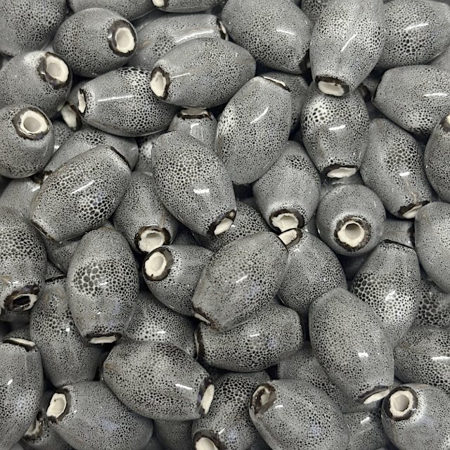 CERAMICA OVAL 22X14MM - BLANCO Y NEGRO