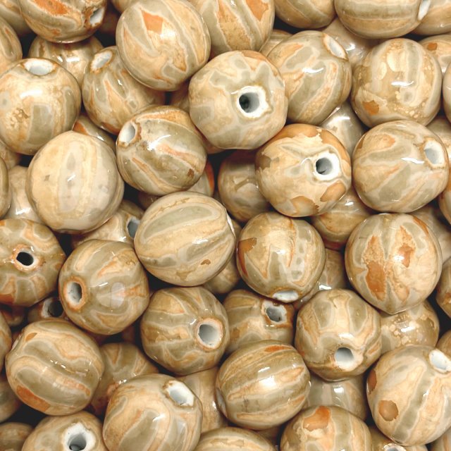 CERAMICA BOLITA IRREGULAR 17MM - BEIGE Y VERDE