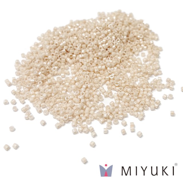 MIYUKI DELICA Nº11 OPACO BEIGE GLASEADO